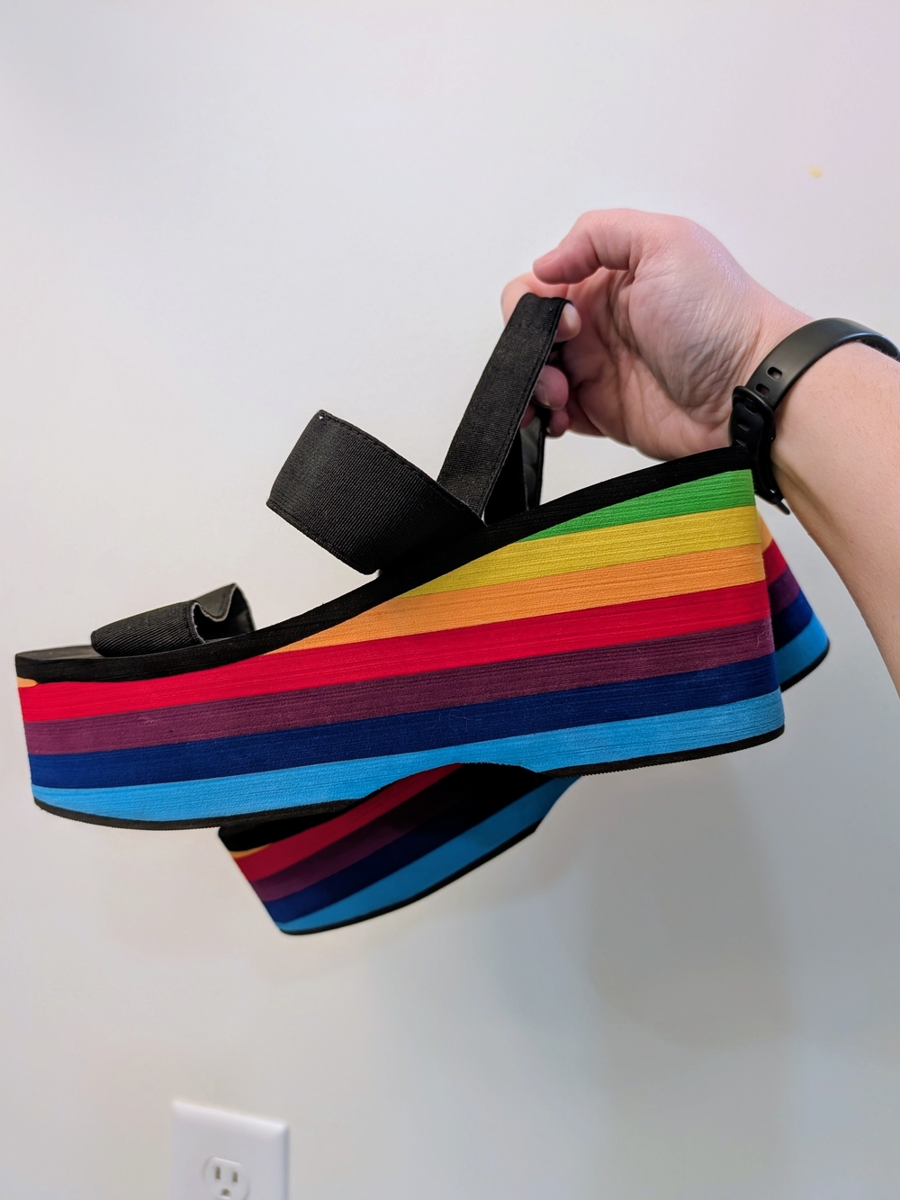 Madden girl Platform Sandals with Rainbow Striped Sole 9.5 🌈